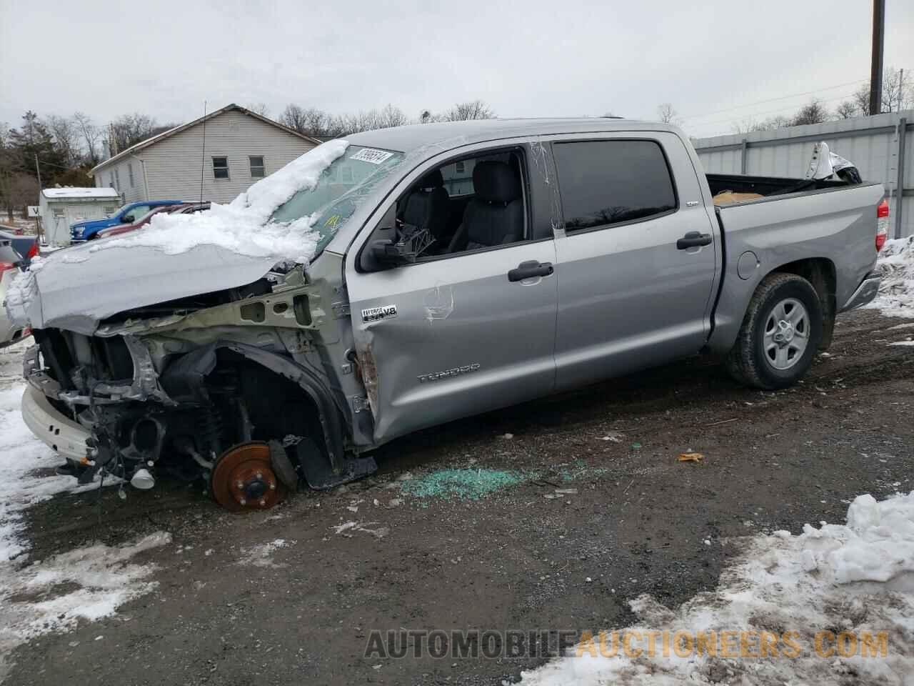 5TFDY5F18KX807982 TOYOTA TUNDRA 2019