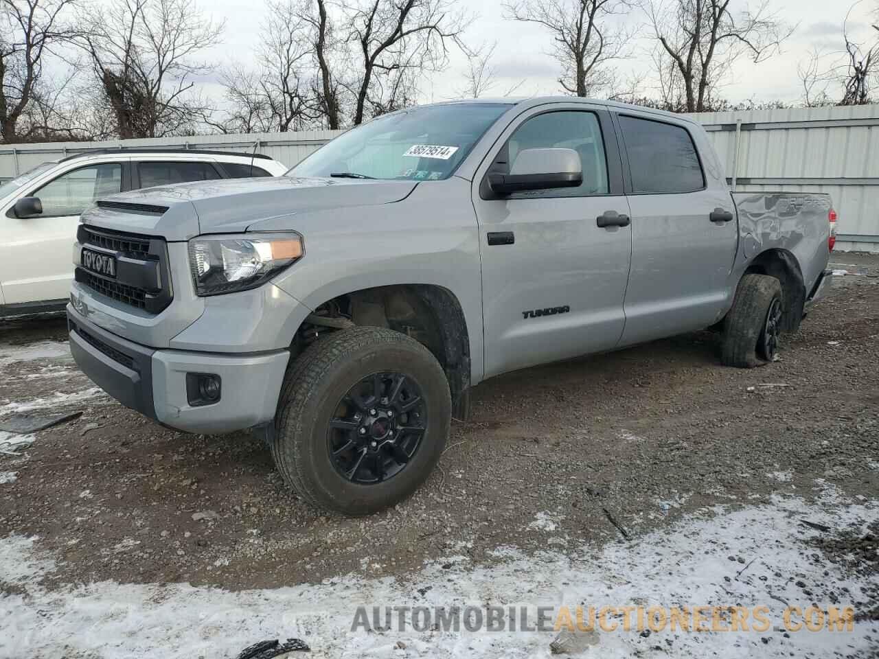 5TFDY5F19HX586823 TOYOTA TUNDRA 2017