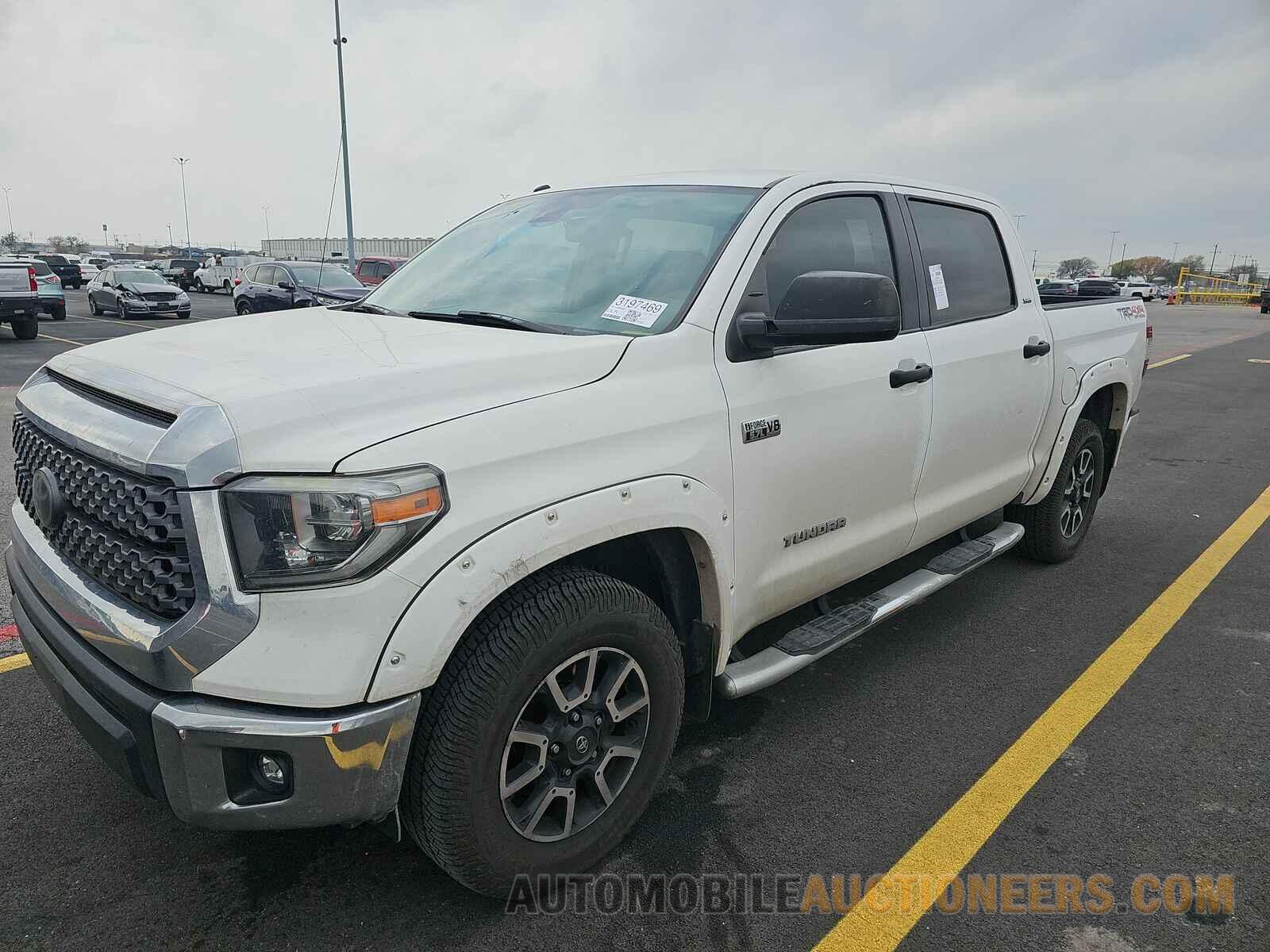 5TFDY5F19JX686622 Toyota Tundra 2018