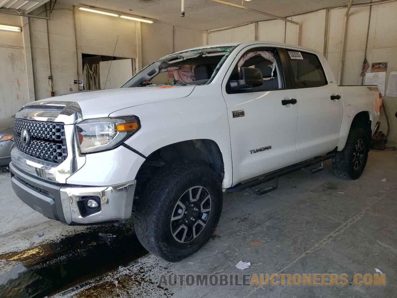 5TFDY5F19JX728142 TOYOTA TUNDRA 2018