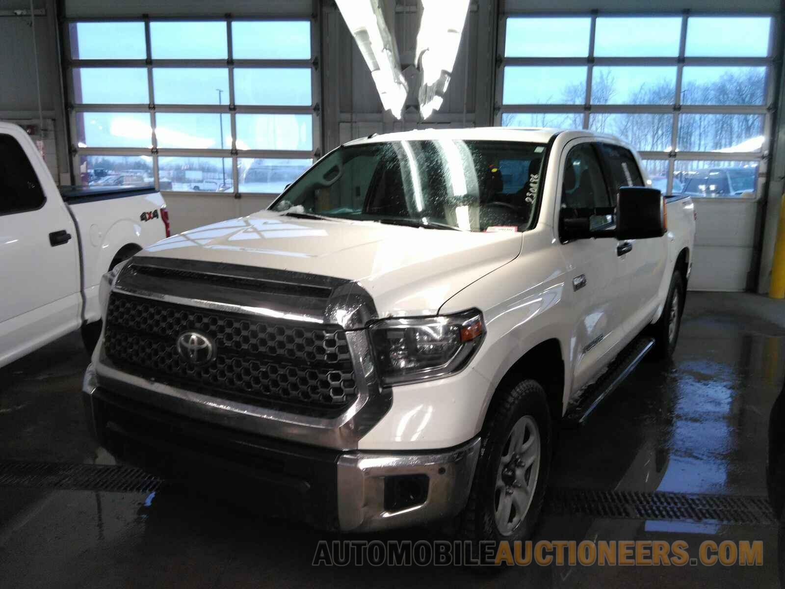 5TFDY5F19JX767992 Toyota Tundra (CAN) 2018