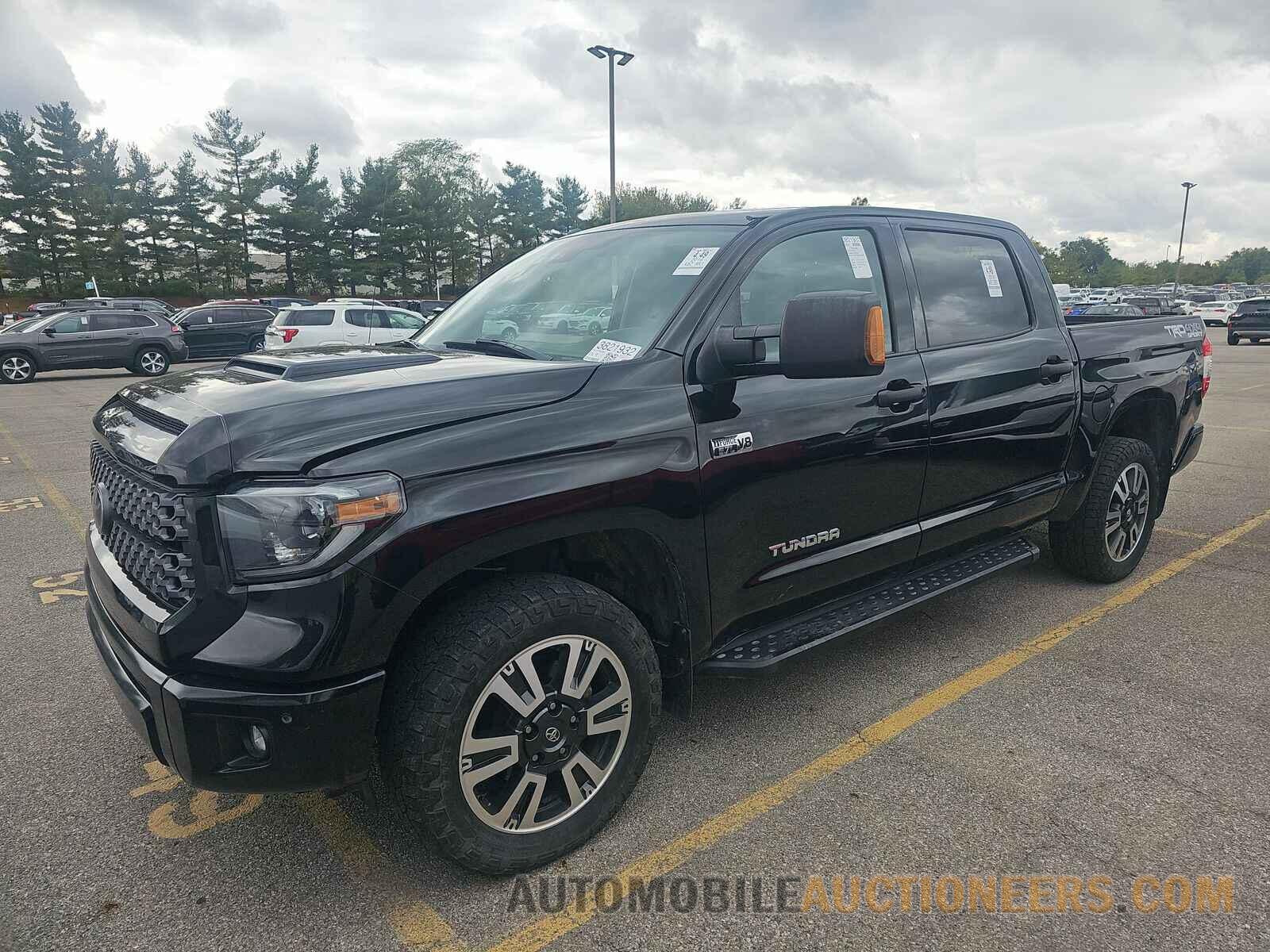 5TFDY5F19KX781585 Toyota Tundra (CAN) 2019