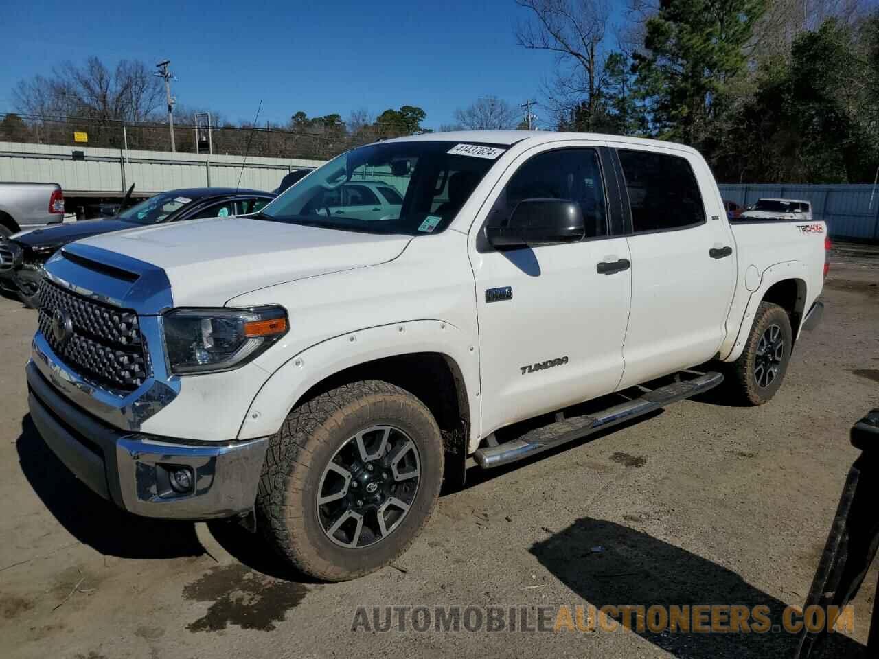 5TFDY5F1XJX687259 TOYOTA TUNDRA 2018