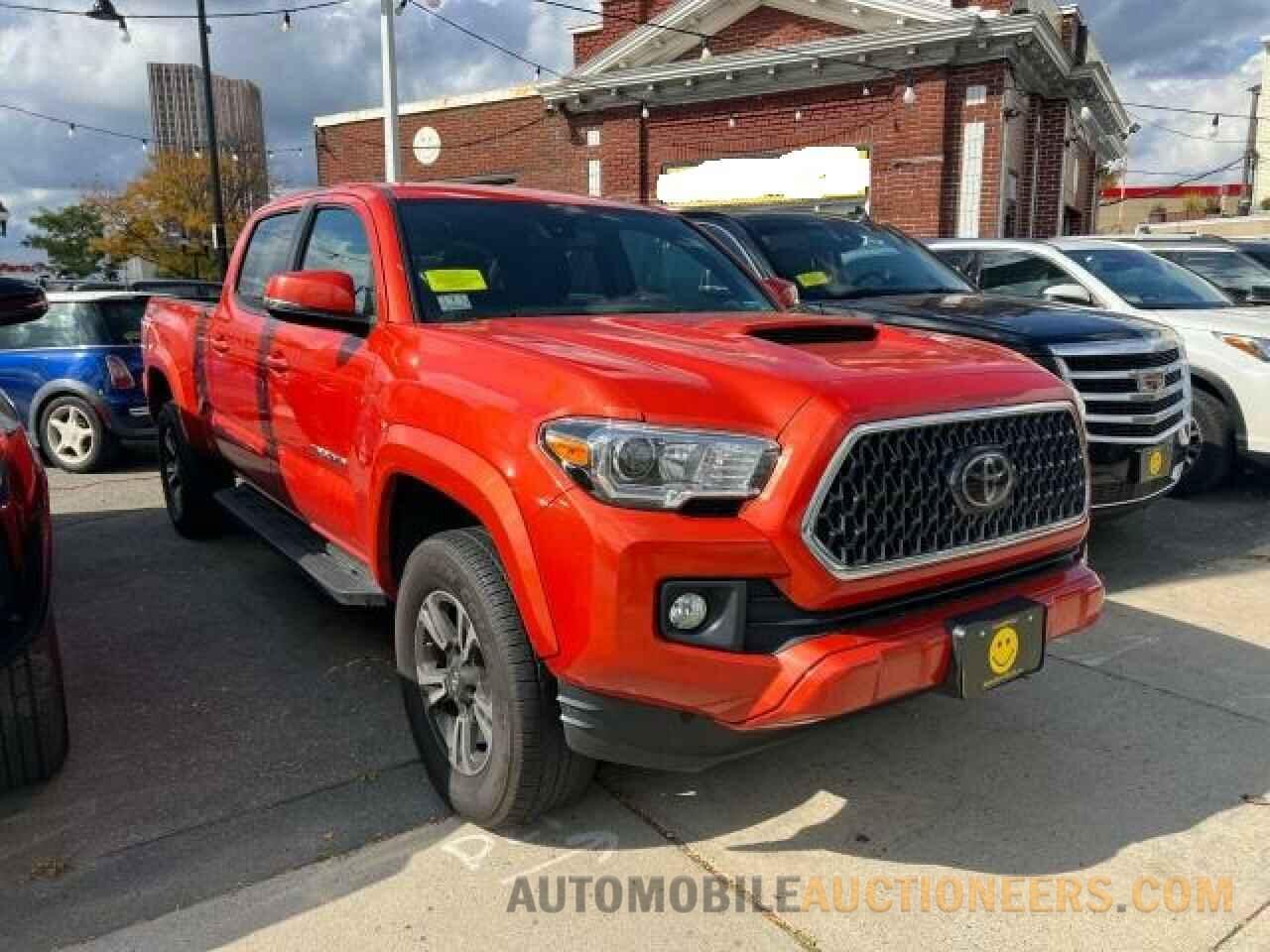 5TFDZ5BN9JX029325 TOYOTA TACOMA 2018