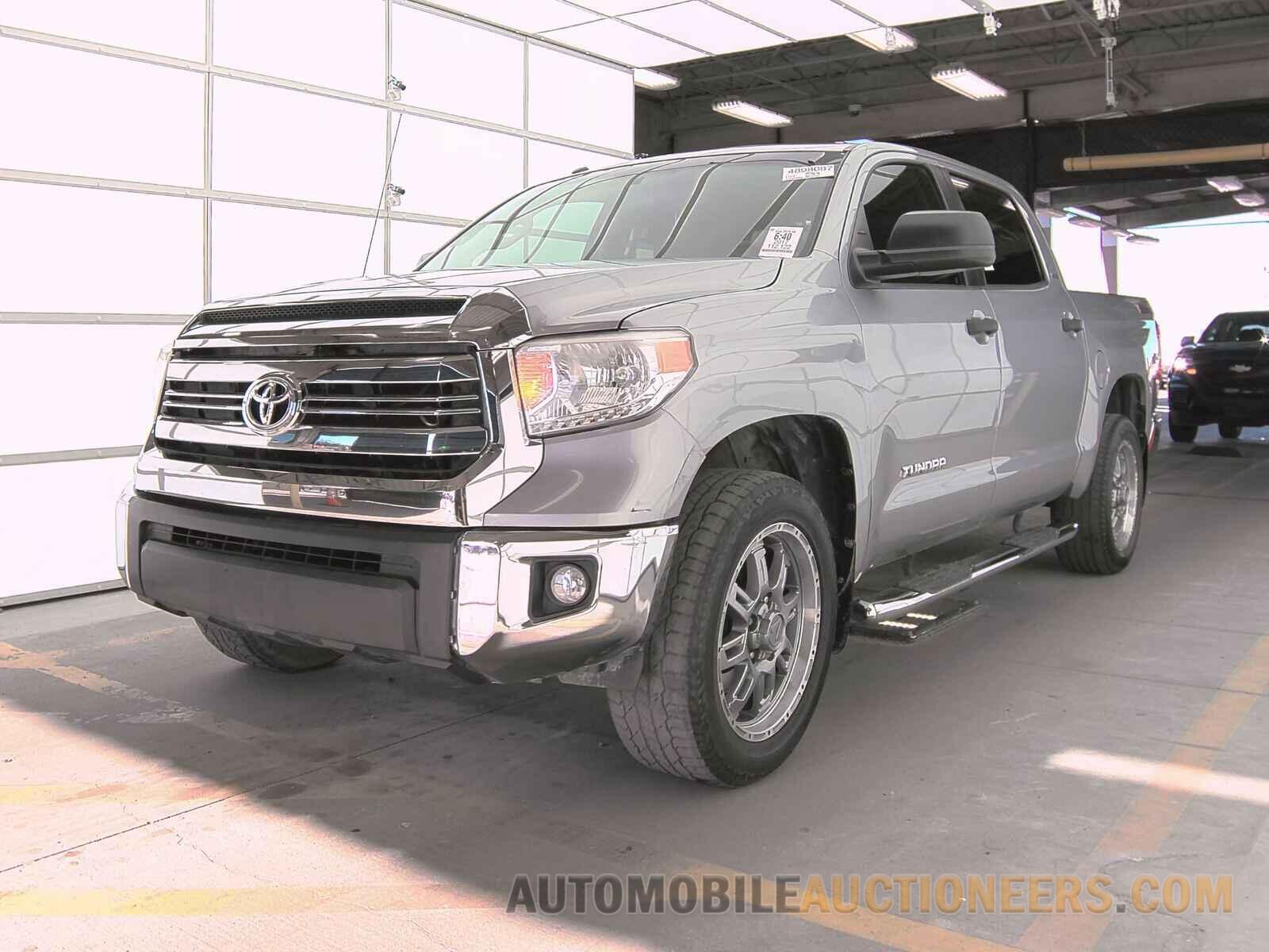 5TFEM5F10HX113795 Toyota Tundra 2017