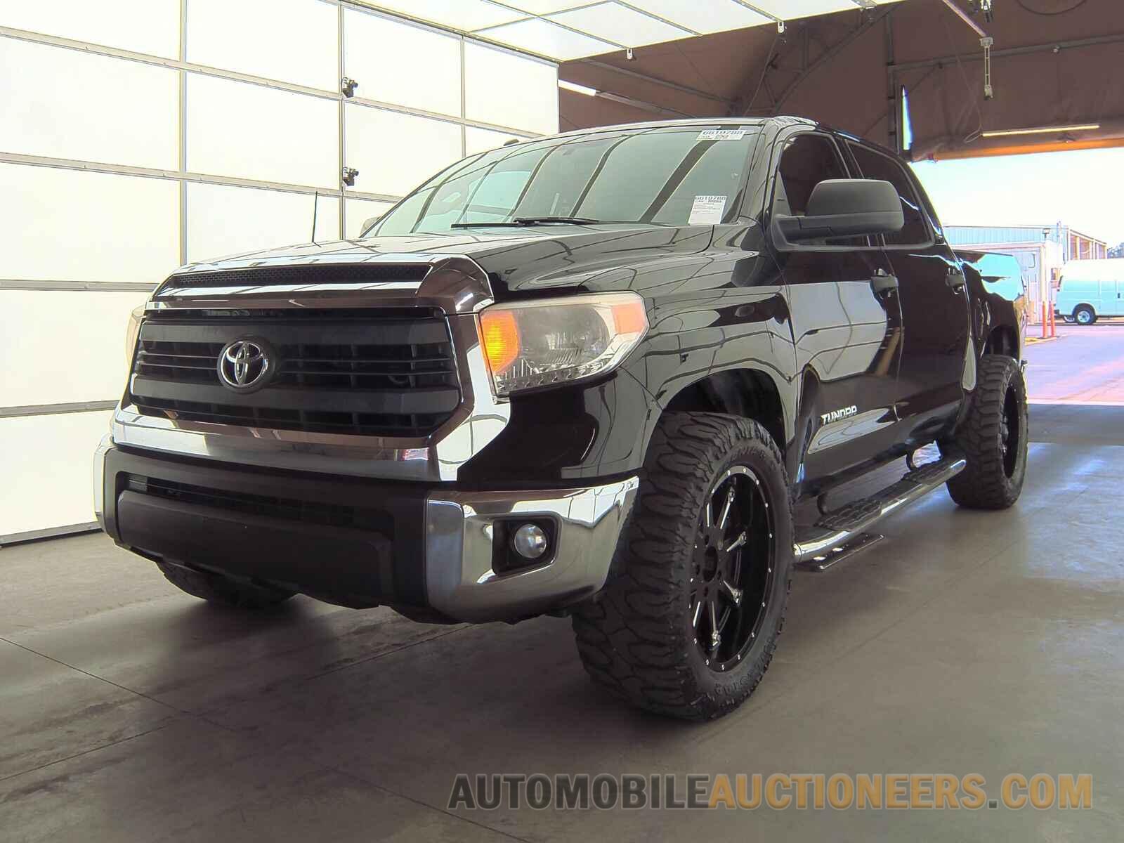 5TFEM5F13FX090137 Toyota Tundra 2015