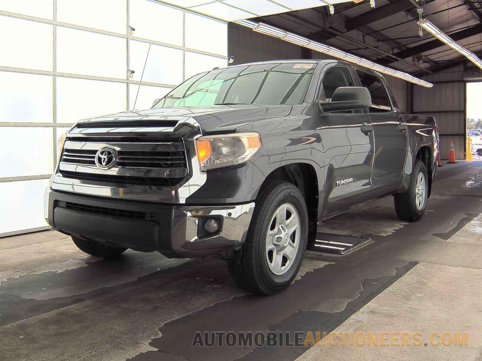 5TFEM5F13HX113757 Toyota Tundra 2017