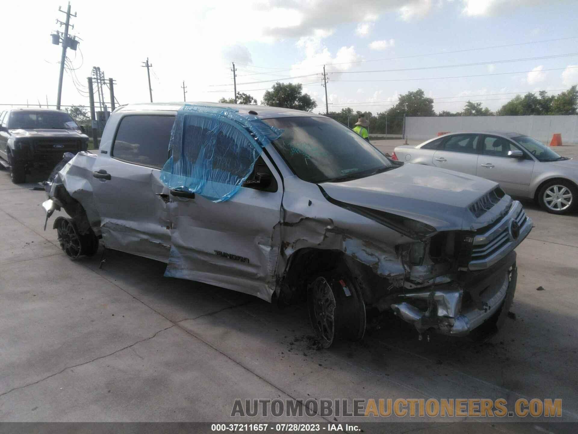 5TFEM5F15GX105156 TOYOTA TUNDRA 2016