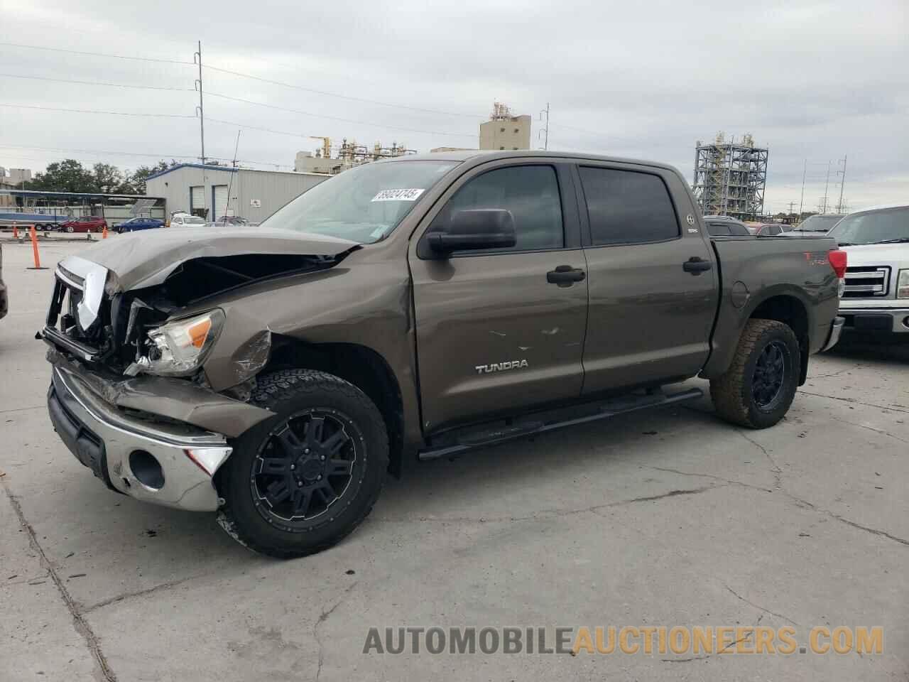 5TFEM5F17DX060927 TOYOTA TUNDRA 2013