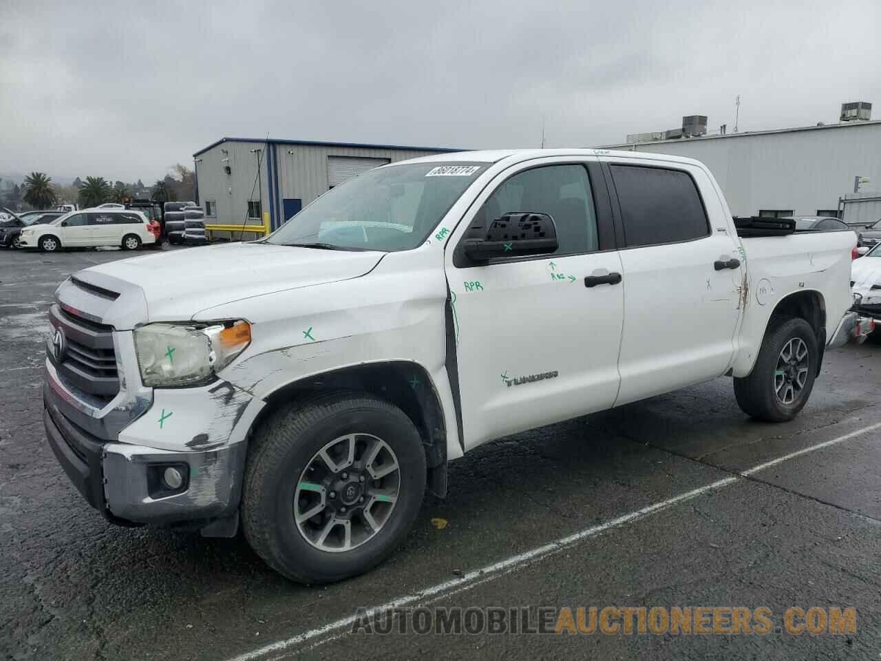 5TFEM5F17FX092750 TOYOTA TUNDRA 2015