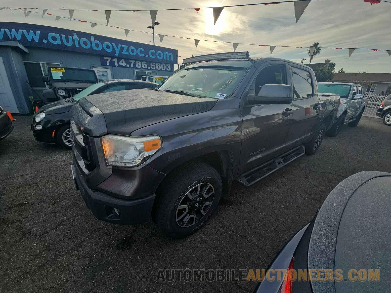 5TFEM5F1XFX090216 Toyota Tundra 2015