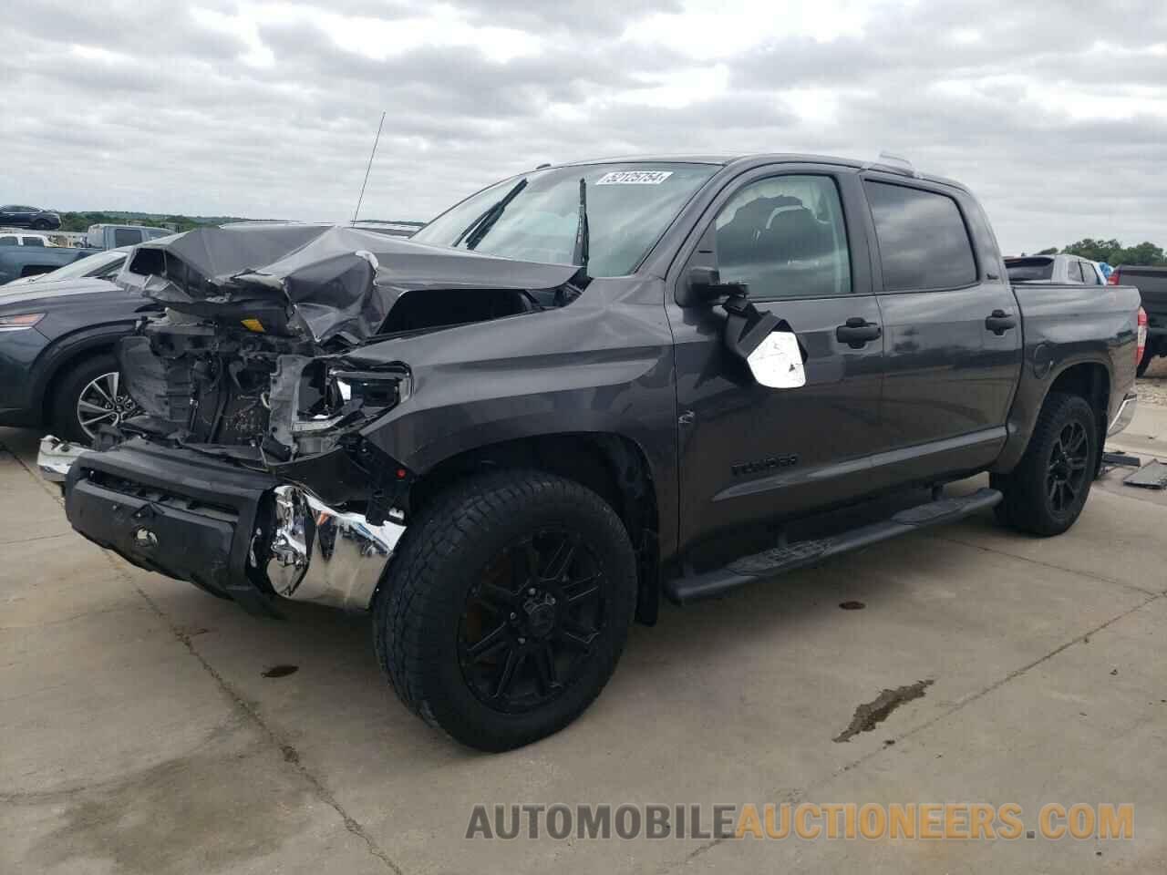 5TFEM5F1XJX131940 TOYOTA TUNDRA 2018