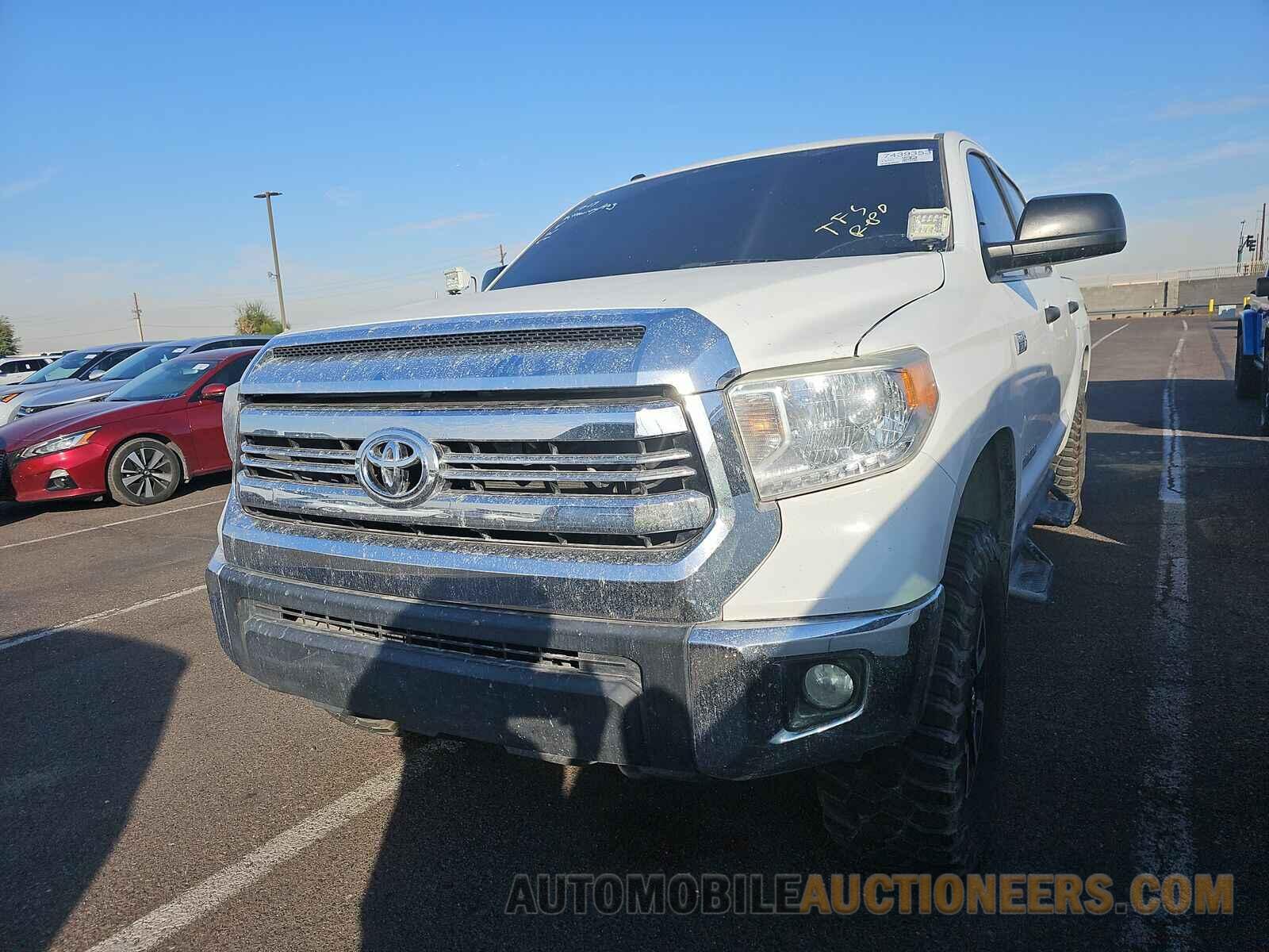 5TFEW5F17HX225343 Toyota Tundra 2017