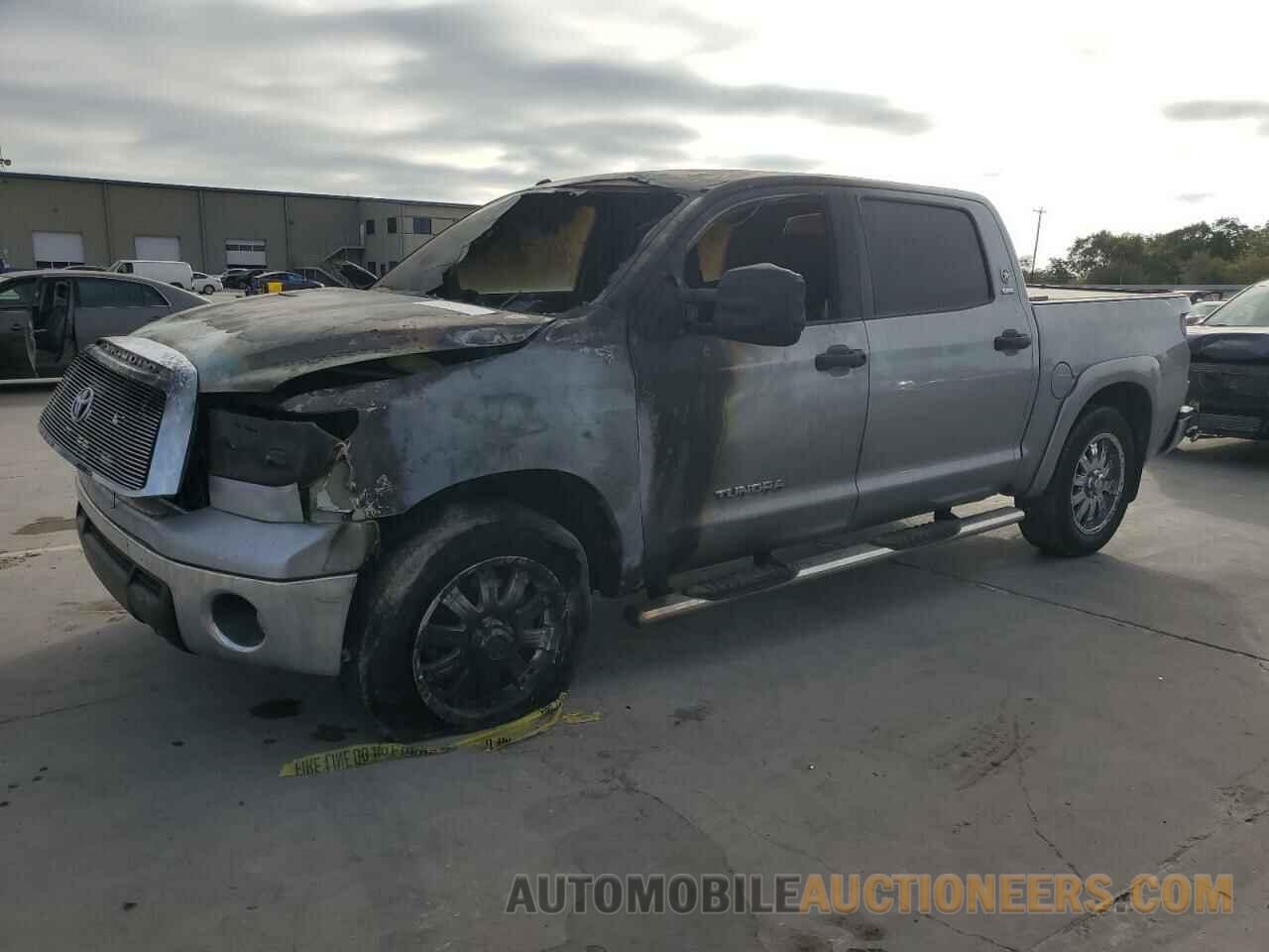 5TFEY5F11CX132983 TOYOTA TUNDRA 2012