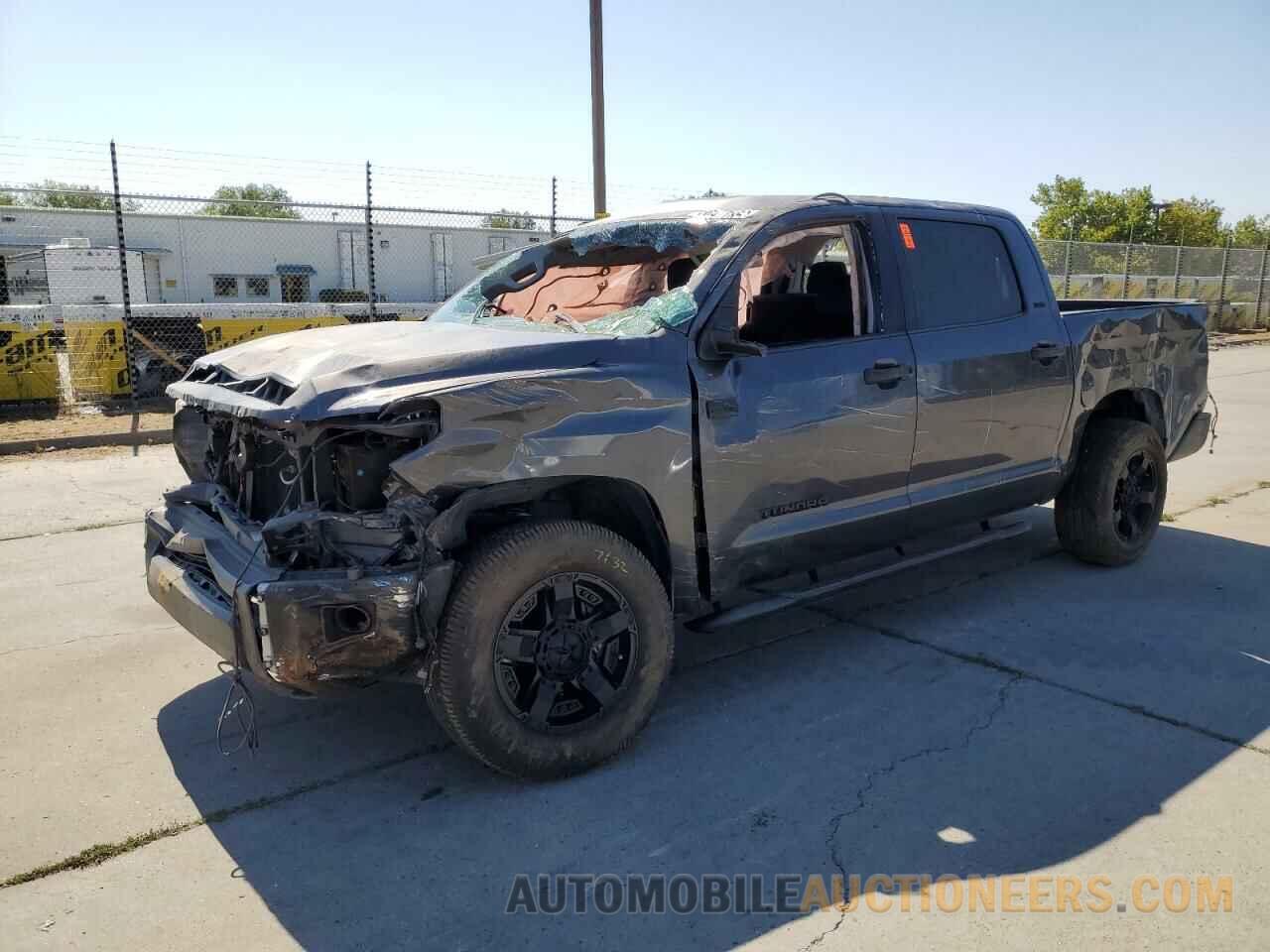 5TFEY5F14HX224337 TOYOTA TUNDRA 2017