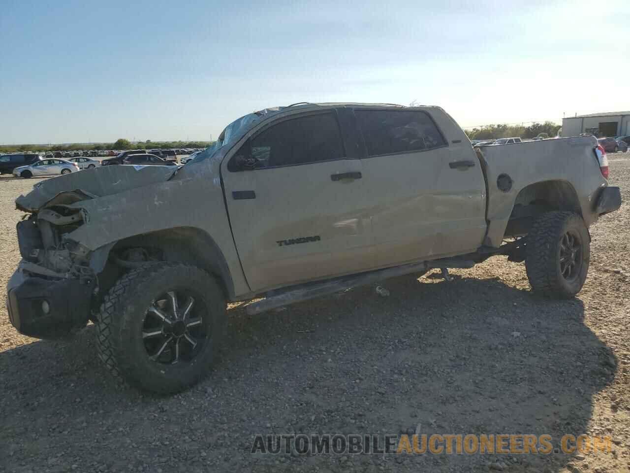 5TFEY5F14LX262885 TOYOTA TUNDRA 2020