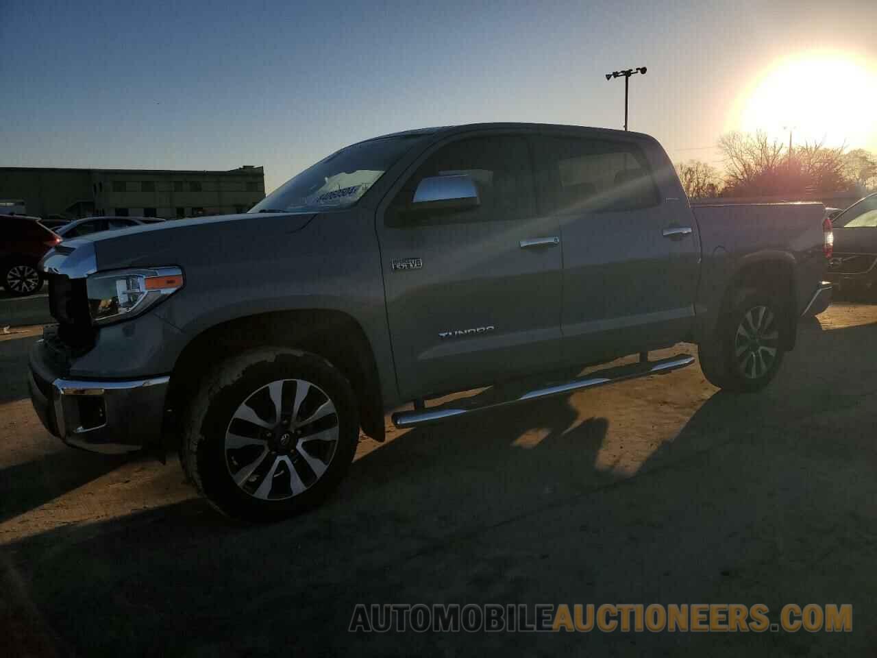 5TFFY5F16JX237455 TOYOTA TUNDRA 2018