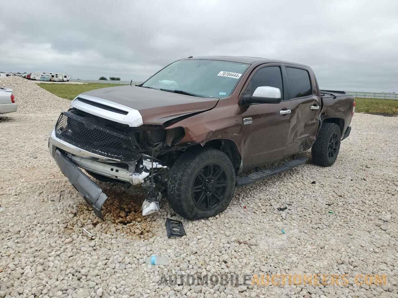 5TFGW5F16HX227271 TOYOTA TUNDRA 2017