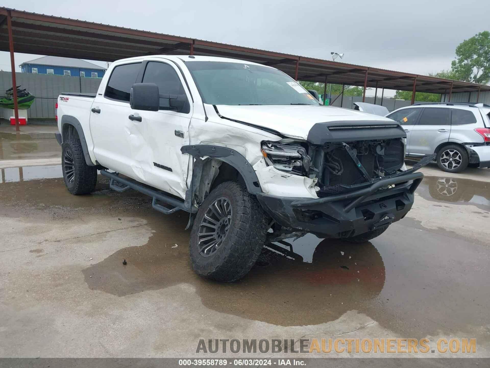 5TFHW5F13HX621685 TOYOTA TUNDRA 2017