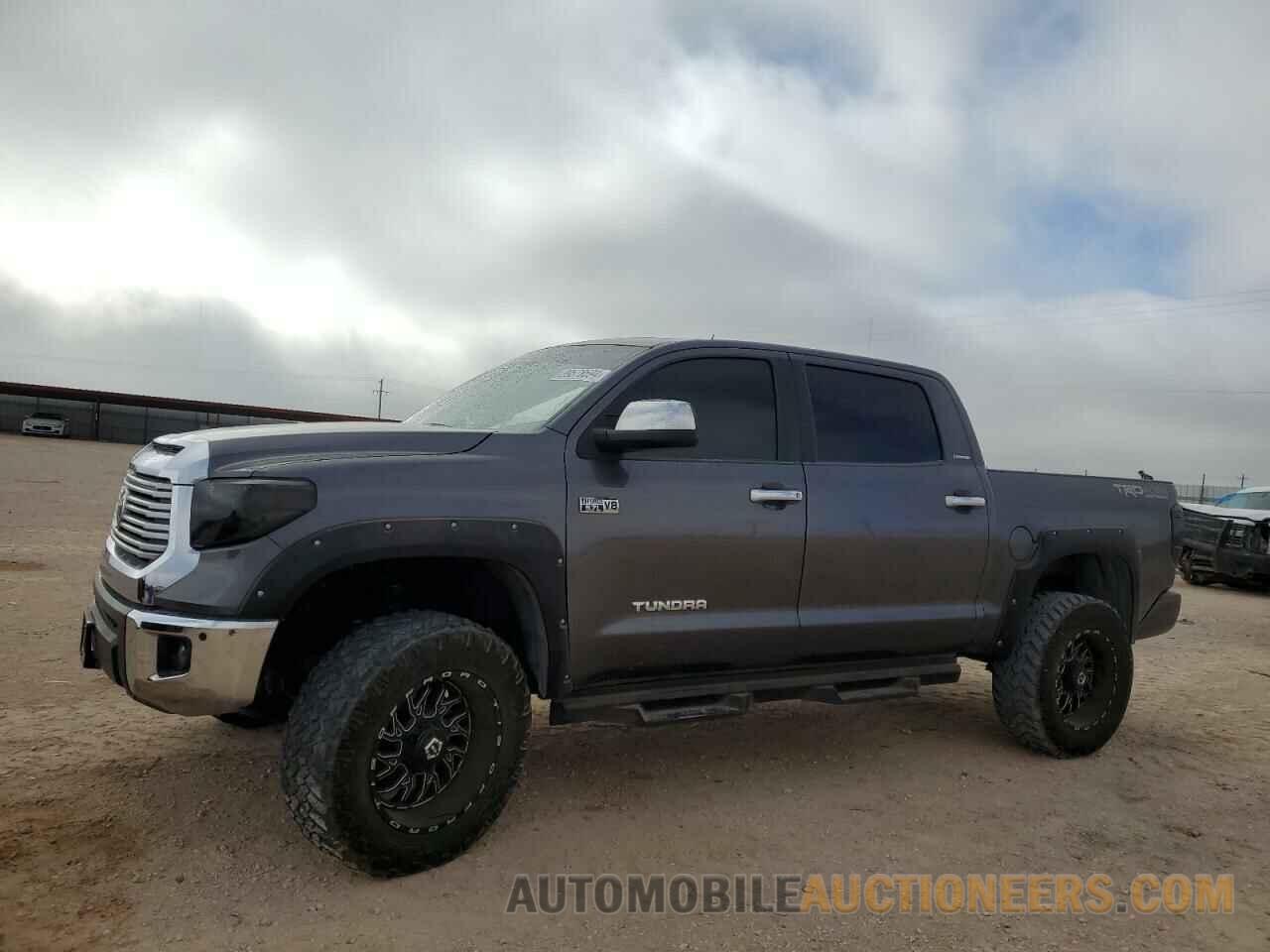 5TFHW5F13HX673642 TOYOTA TUNDRA 2017