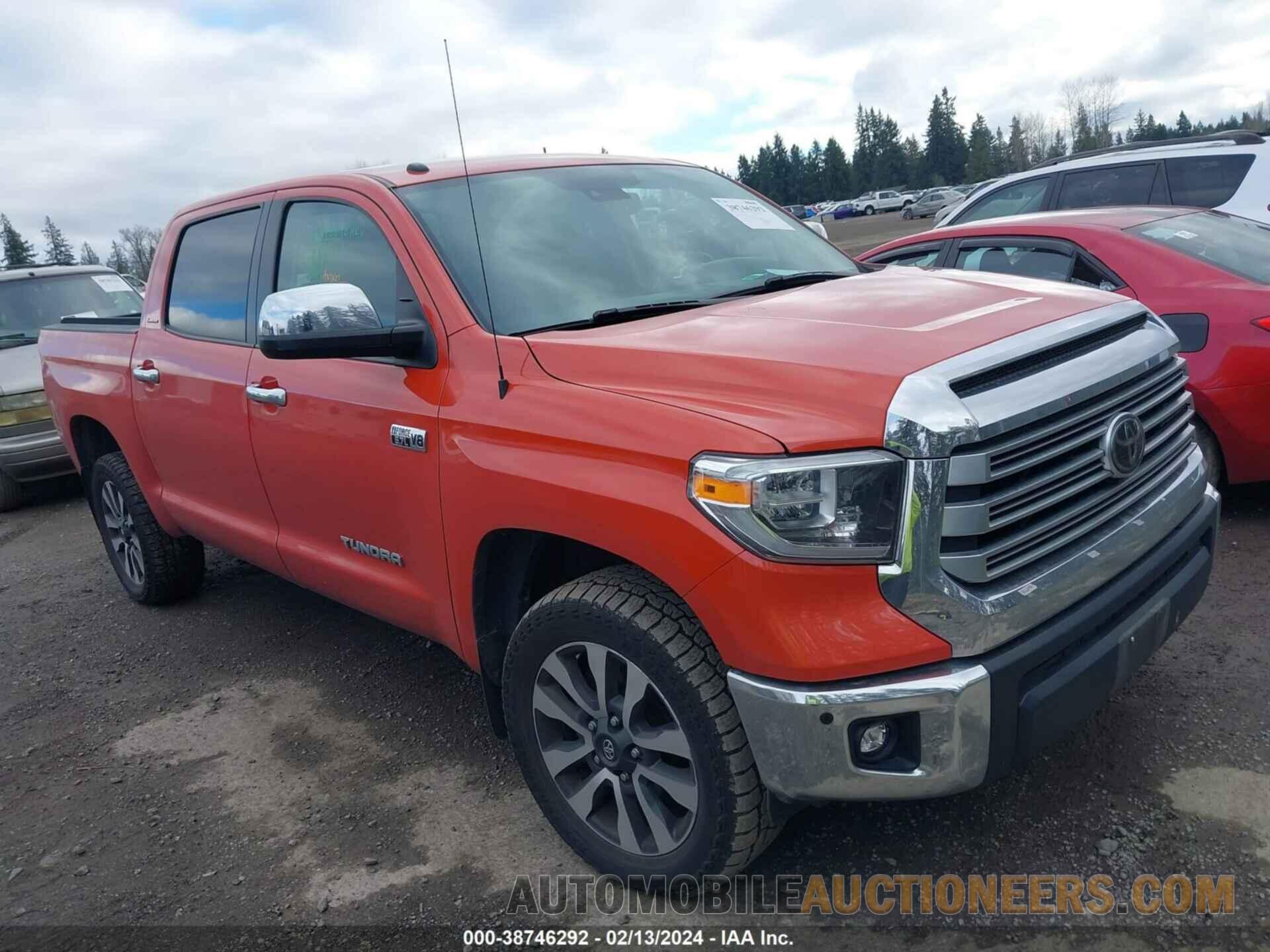 5TFHW5F18JX698977 TOYOTA TUNDRA 2018