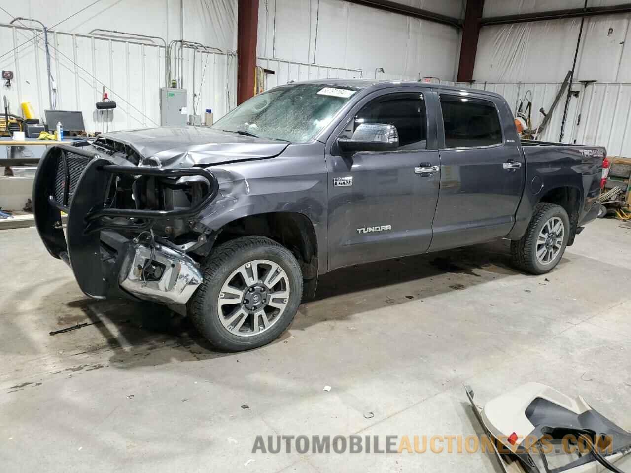 5TFHY5F1XHX587898 TOYOTA TUNDRA 2017