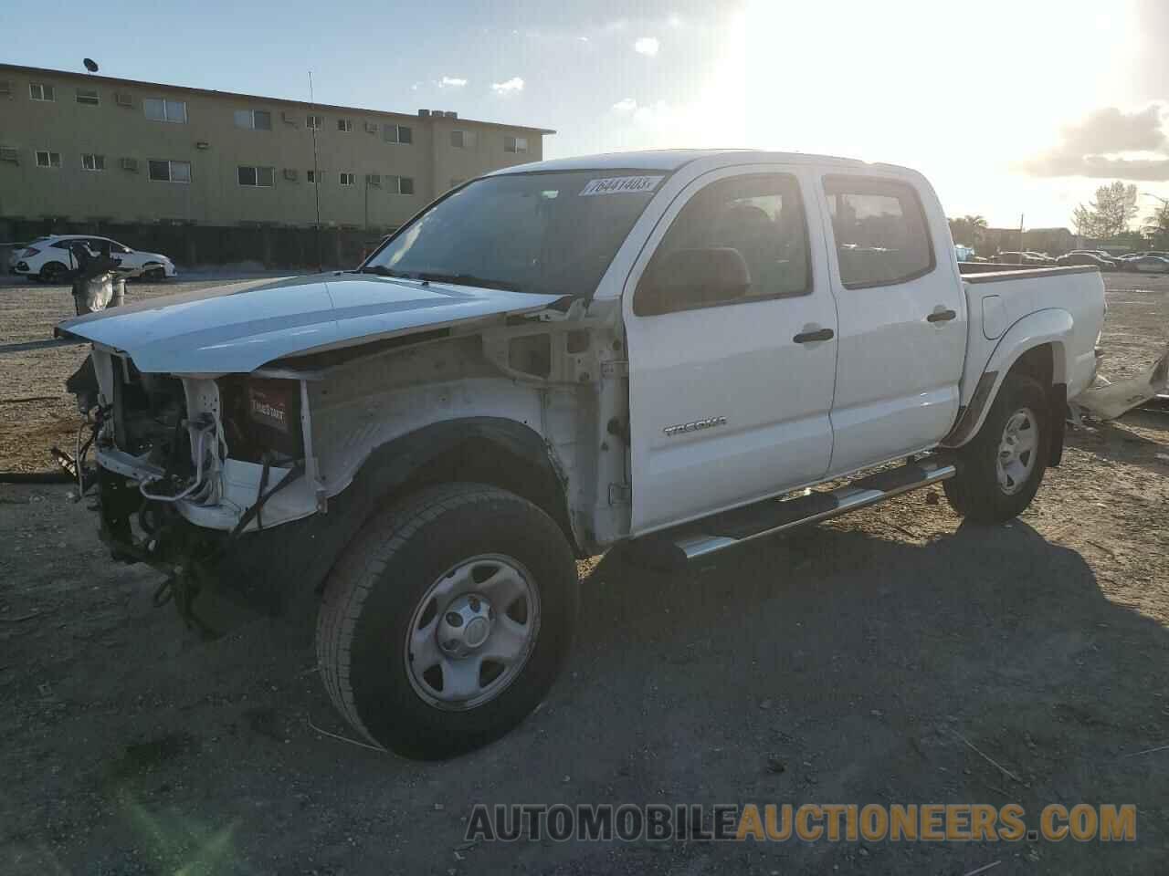 5TFJU4GN2FX071086 TOYOTA TACOMA 2015