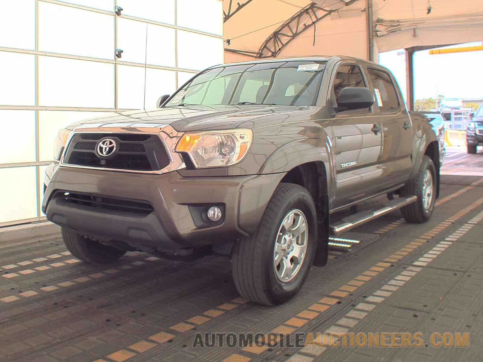 5TFJU4GN3FX064356 Toyota Tacoma 2015