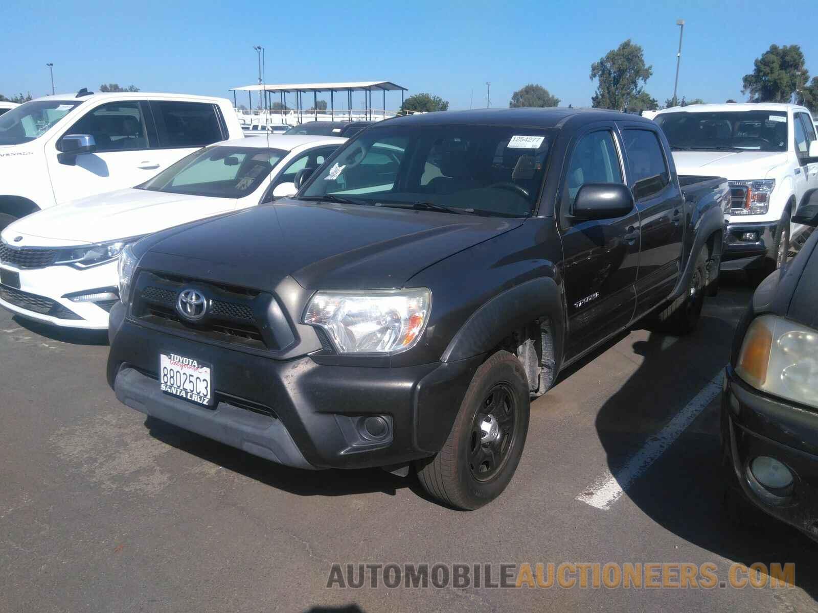 5TFJX4CN2FX064314 Toyota Tacoma 2WD 2015