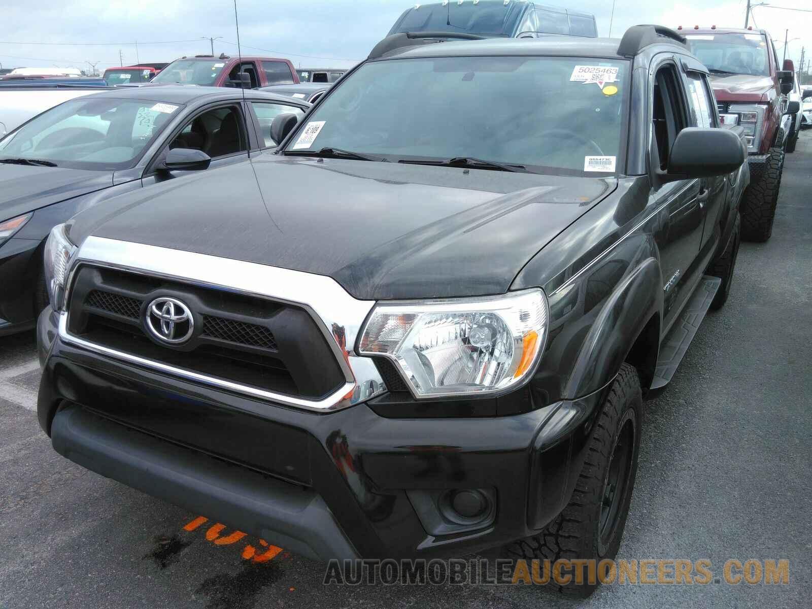 5TFJX4CN4FX049877 Toyota Tacoma 2015