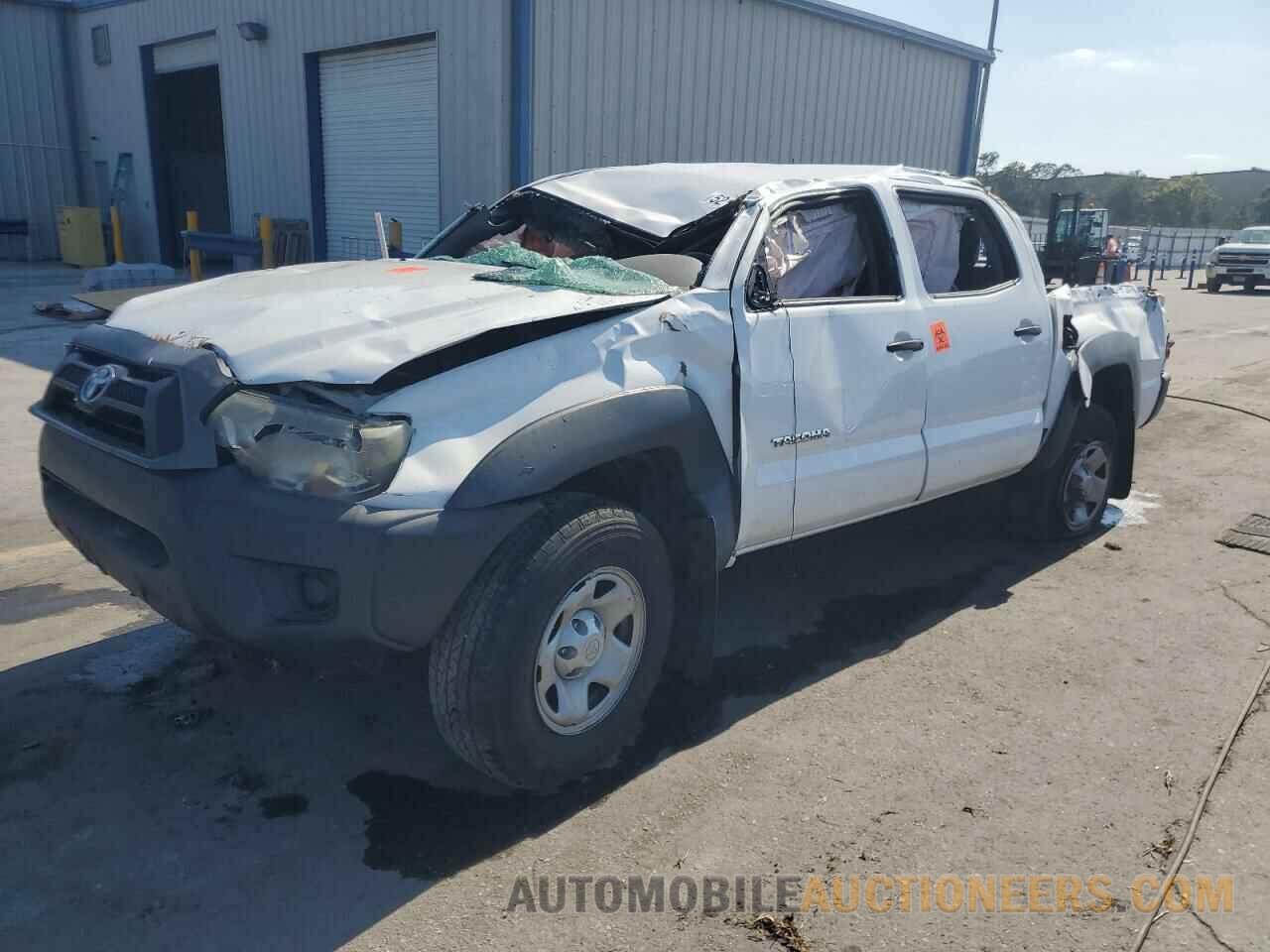 5TFJX4GN1FX044811 TOYOTA TACOMA 2015