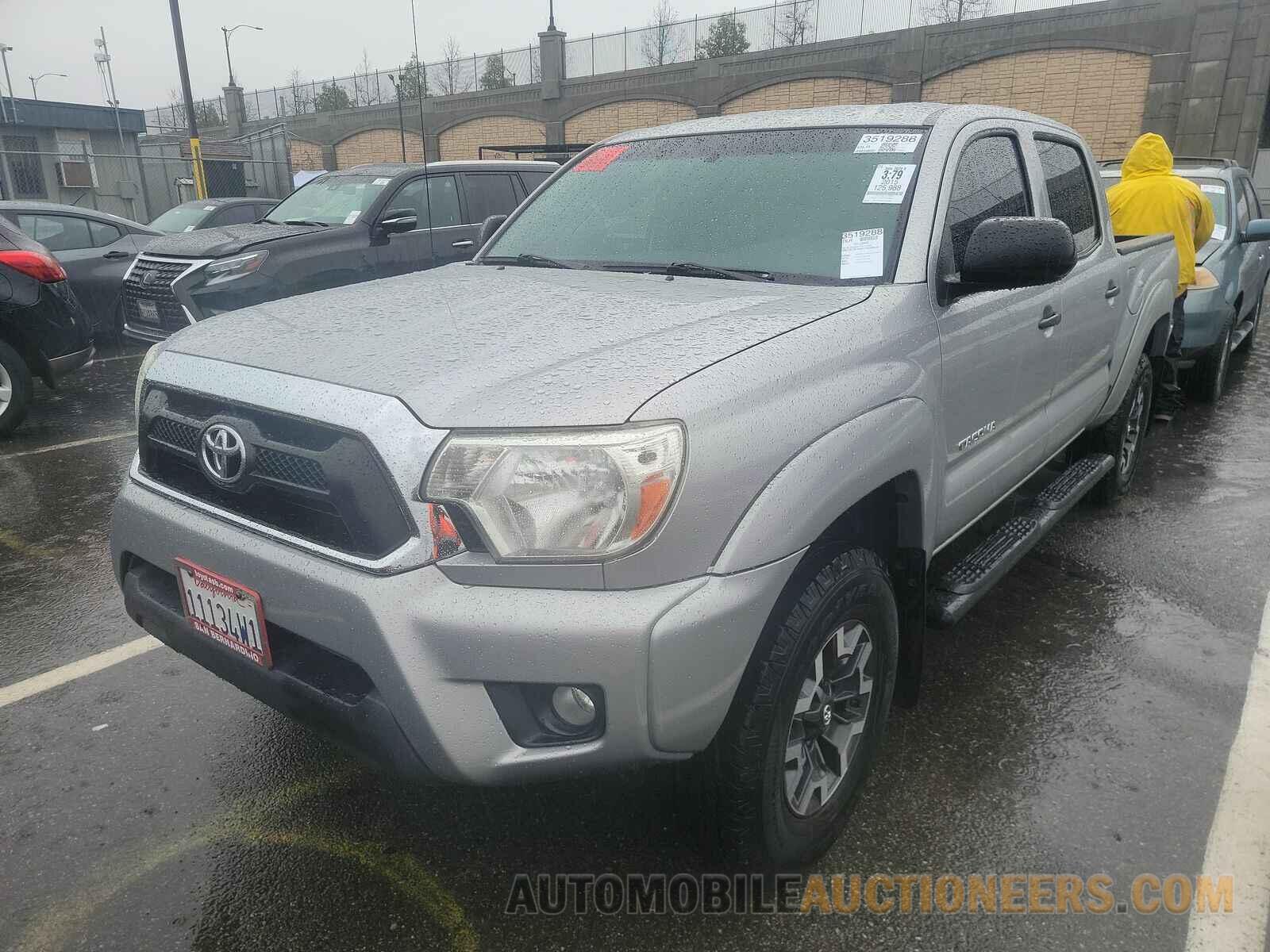 5TFJX4GN1FX049930 Toyota Tacoma 2015