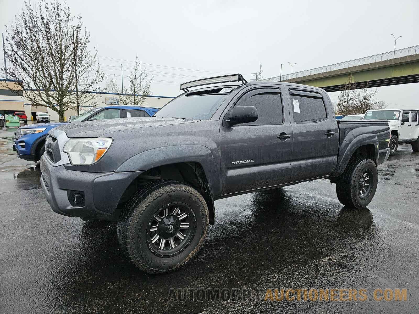 5TFJX4GN2FX038855 Toyota Tacoma 2015