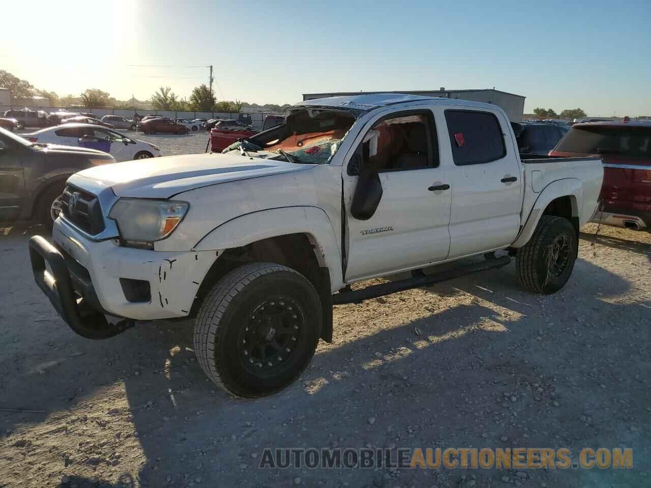 5TFJX4GN4FX046567 TOYOTA TACOMA 2015