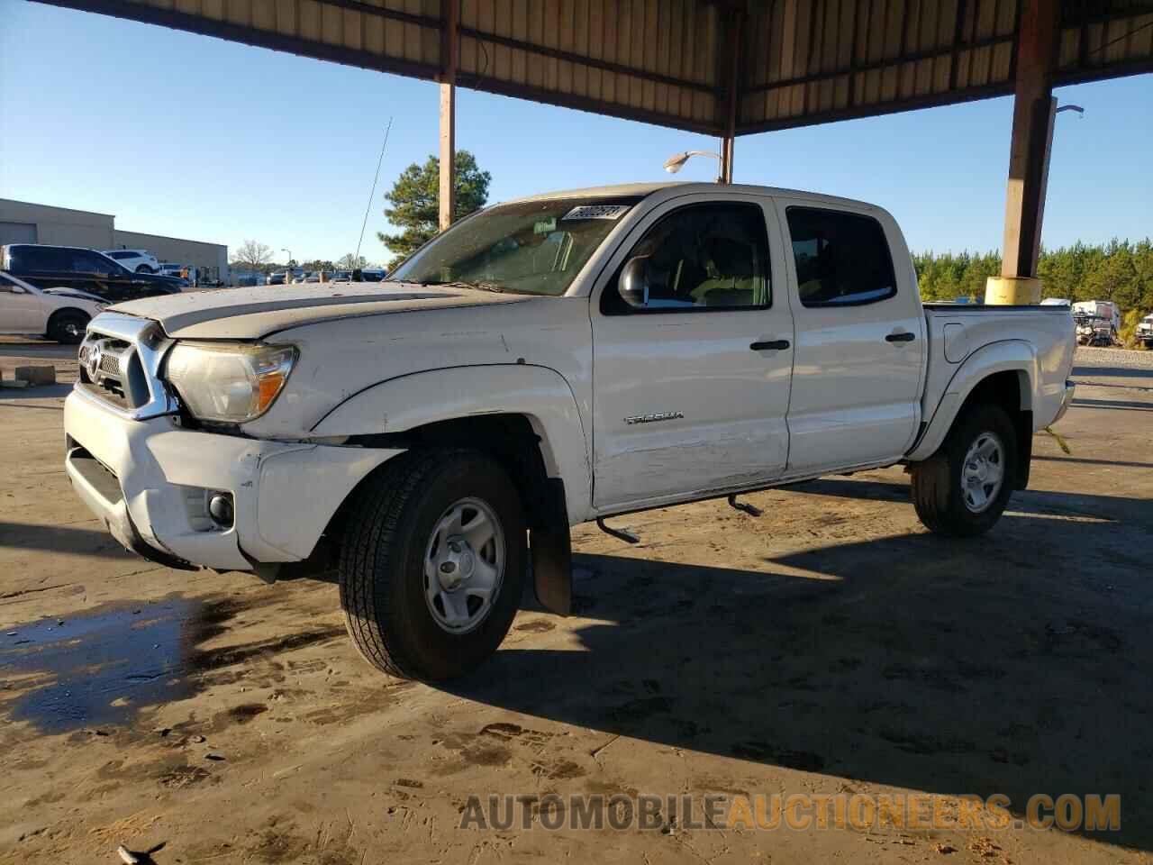 5TFJX4GN5FX046318 TOYOTA TACOMA 2015