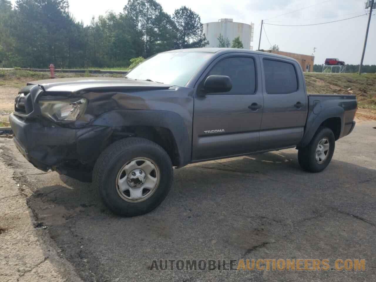 5TFJX4GN6FX038065 TOYOTA TACOMA 2015