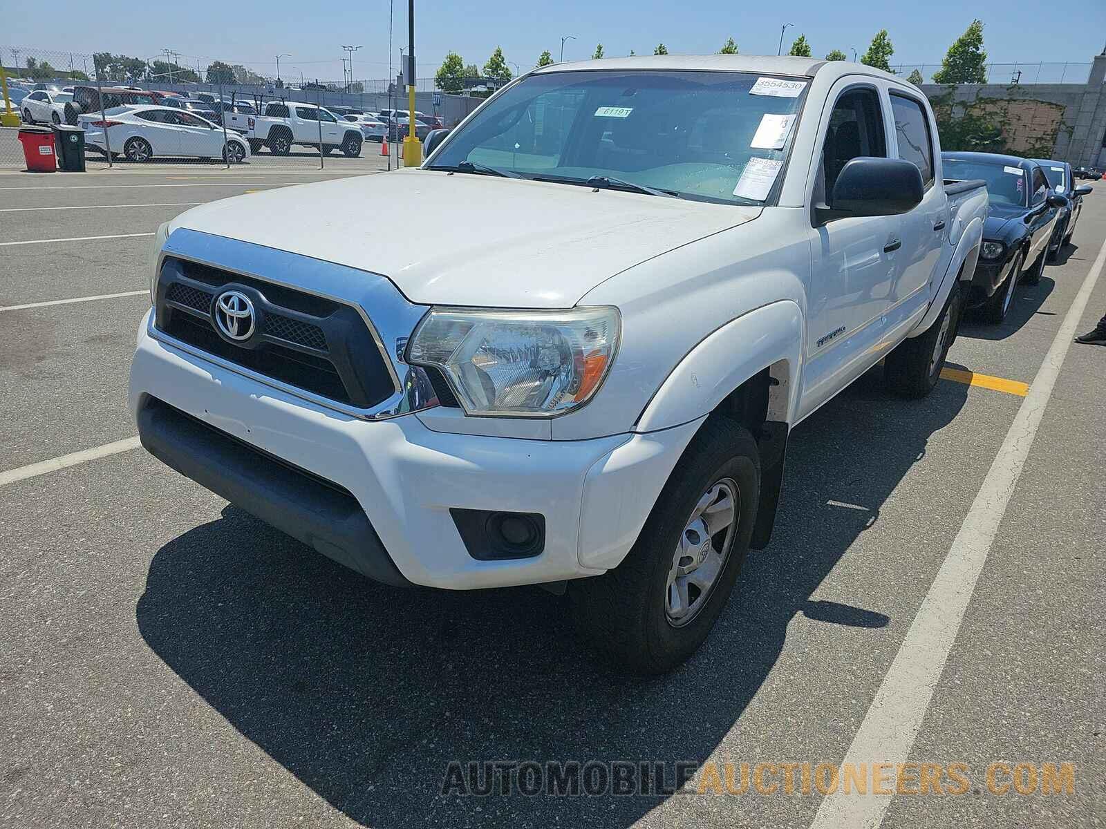 5TFJX4GN7FX039516 Toyota Tacoma 2015