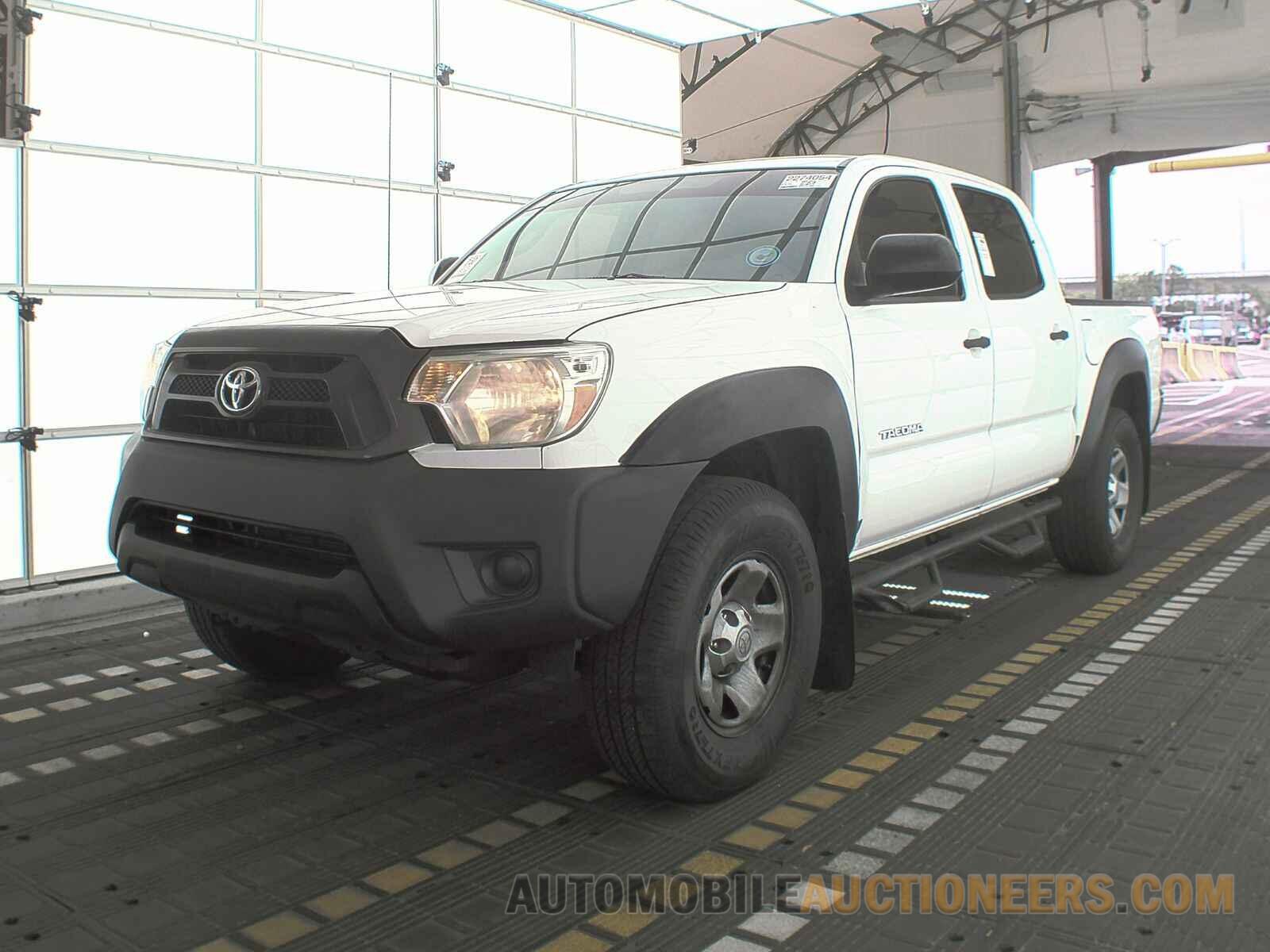 5TFJX4GNXFX041552 Toyota Tacoma 2015