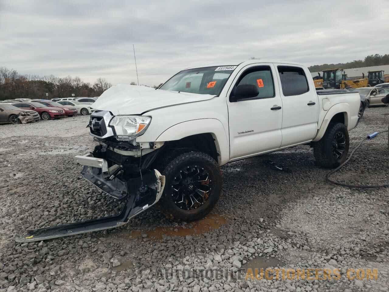 5TFLU4EN4DX083992 TOYOTA TACOMA 2013