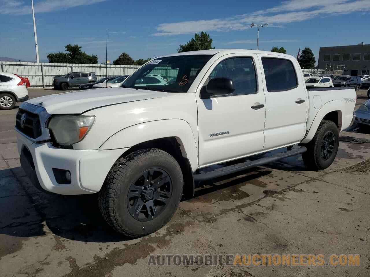 5TFLU4EN4FX142770 TOYOTA TACOMA 2015