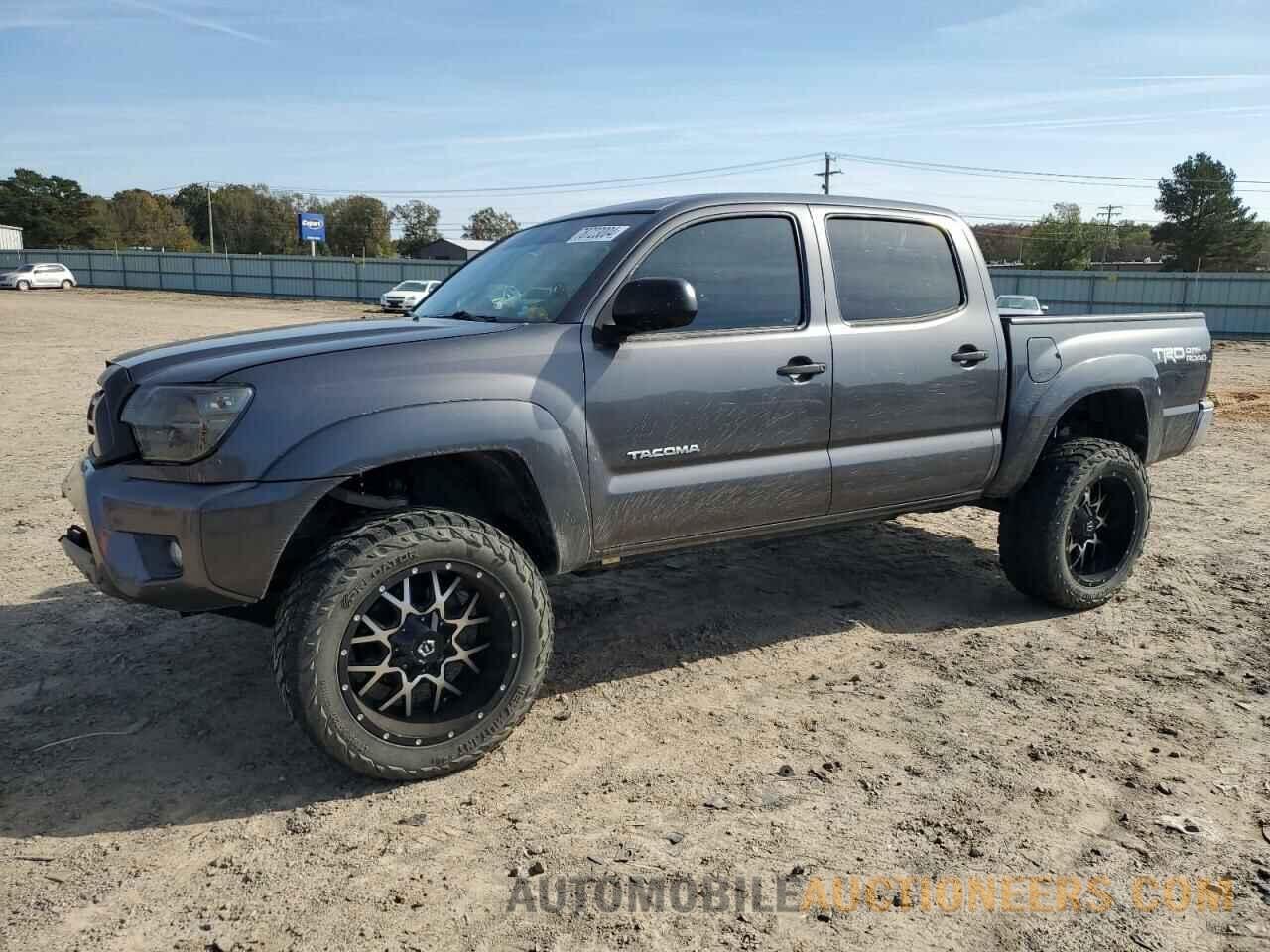 5TFLU4EN5FX112399 TOYOTA TACOMA 2015