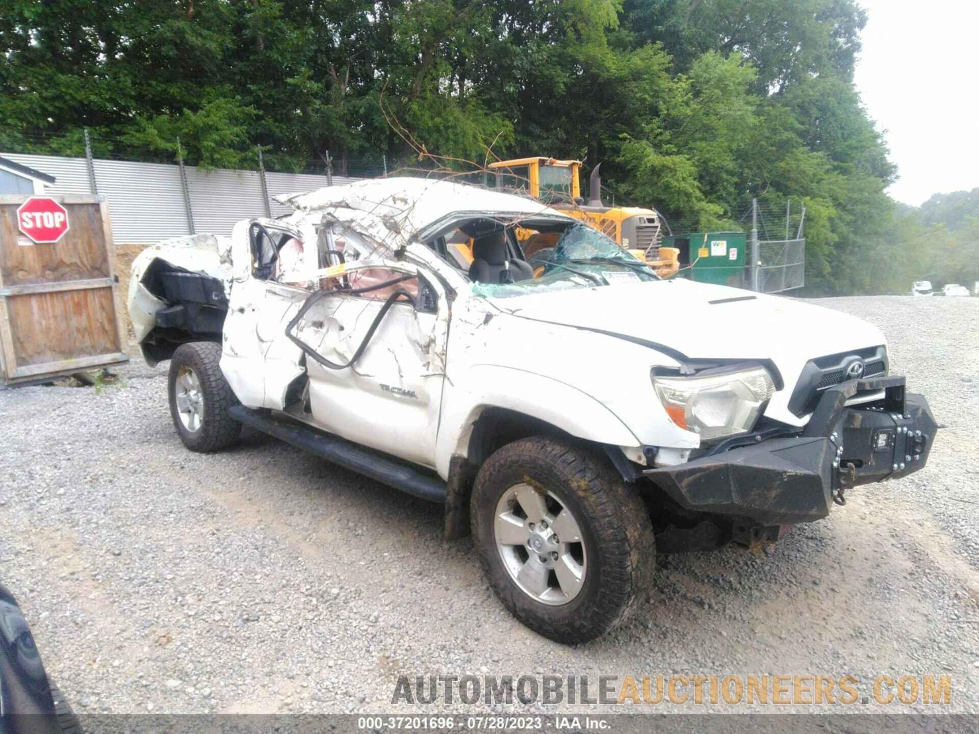 5TFLU4EN5FX115111 TOYOTA TACOMA 2015