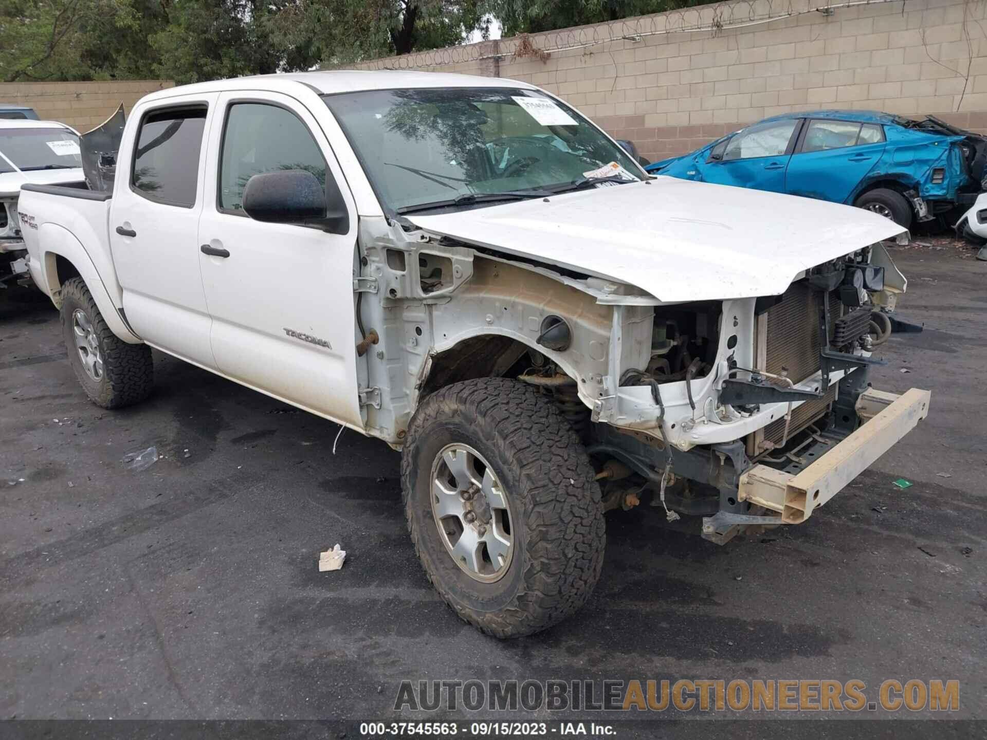 5TFLU4EN7FX111030 TOYOTA TACOMA 2015