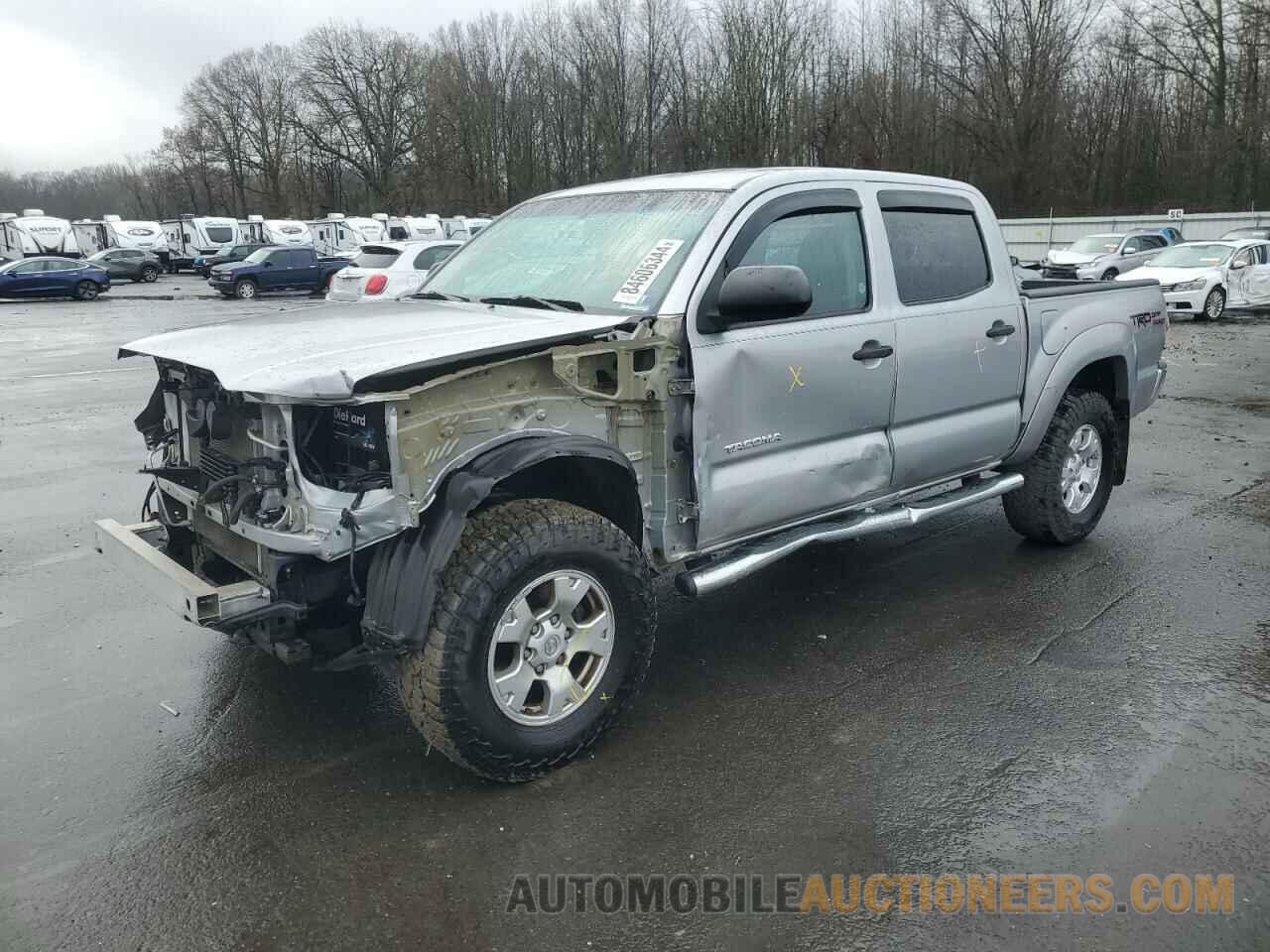 5TFLU4EN8FX123591 TOYOTA TACOMA 2015