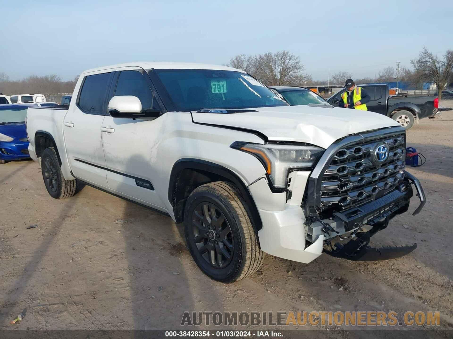 5TFNC5DBXRX040838 TOYOTA TUNDRA HYBRID 2024