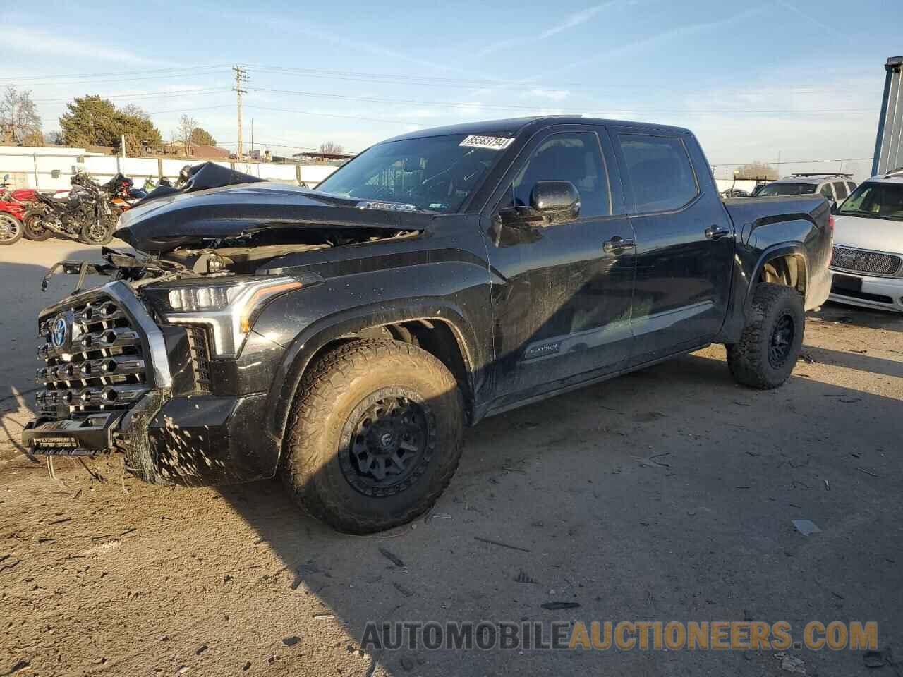 5TFNC5DBXRX076030 TOYOTA TUNDRA 2024