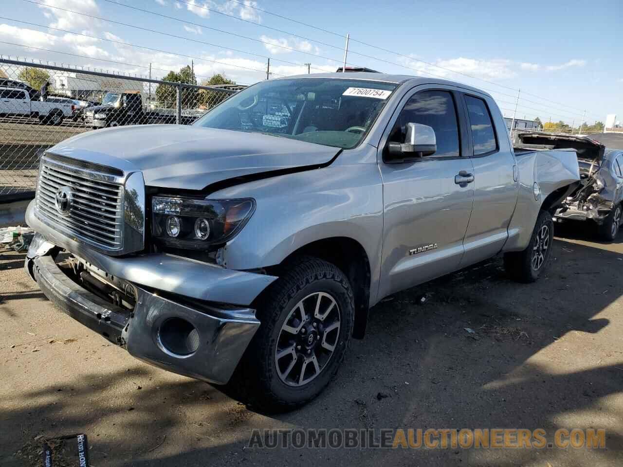 5TFRM5F10BX035592 TOYOTA TUNDRA 2011