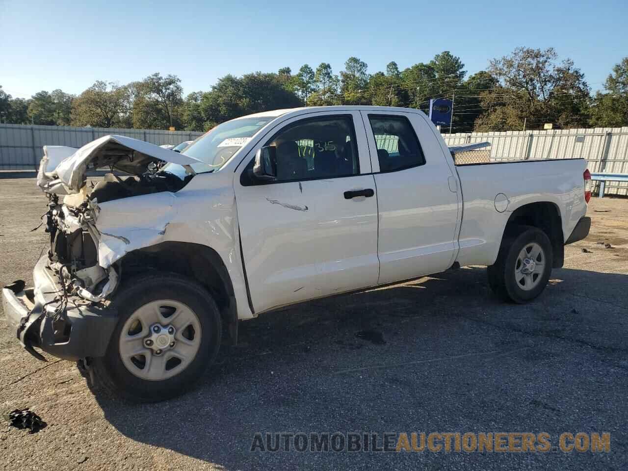 5TFRM5F10JX122892 TOYOTA TUNDRA 2018