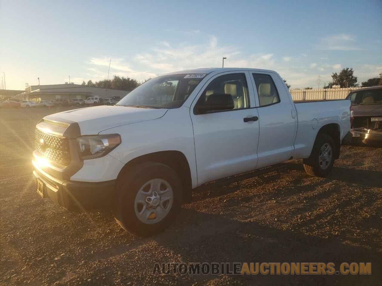 5TFRM5F10JX132399 TOYOTA TUNDRA 2018