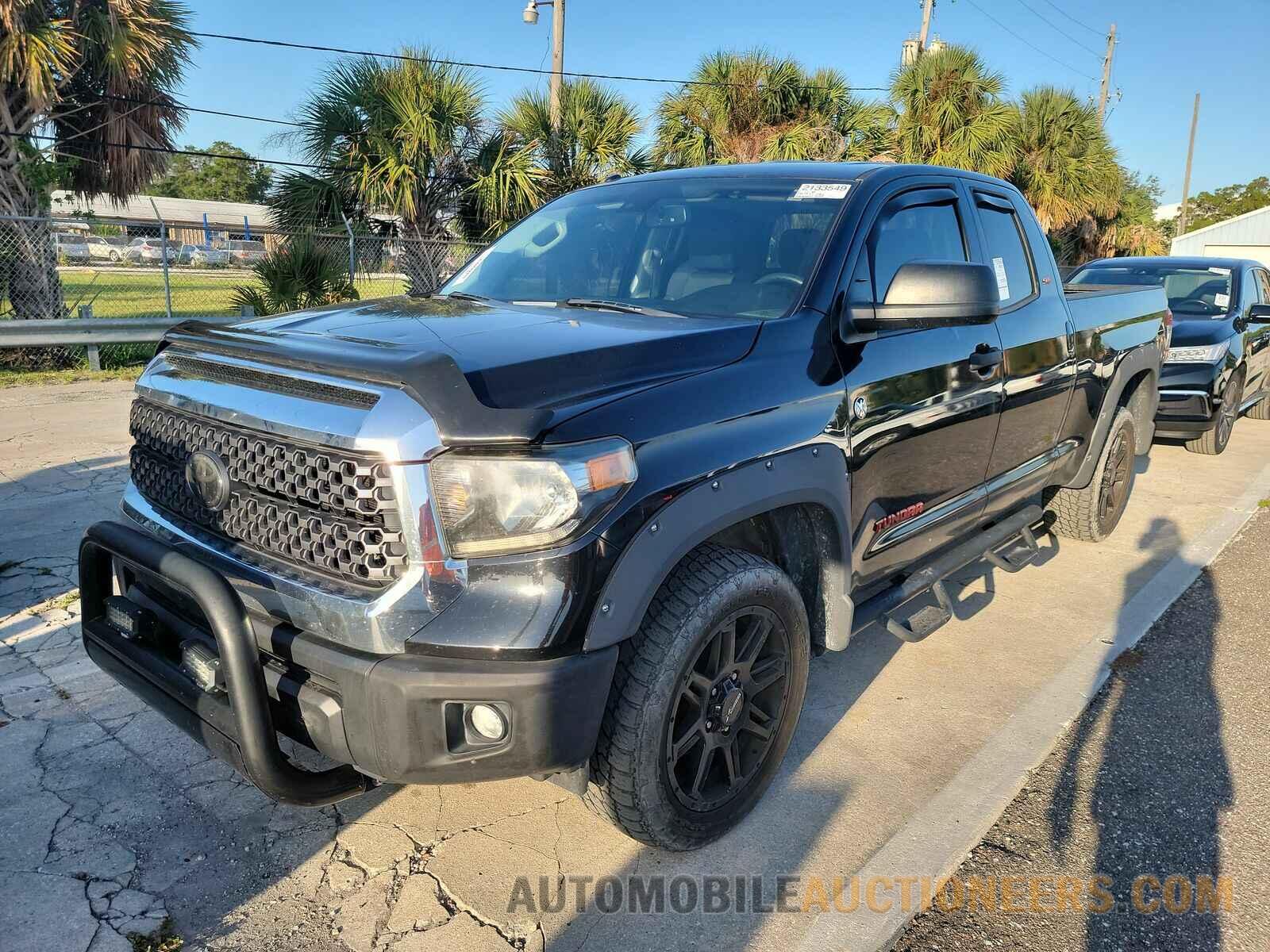 5TFRM5F15JX130034 Toyota Tundra 2018